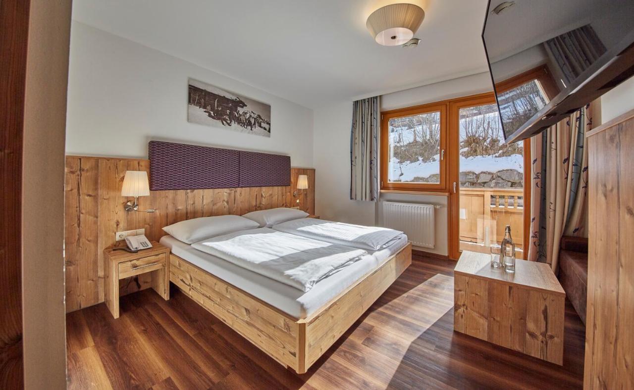 Johanneshof - Dein Mountain Wohlfuehlhotel Saalbach-Hinterglemm Exterior photo